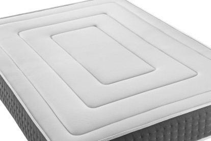 Pack lit complet 200x200 cm - Matelas + Sommier Gris (en kit) + 2 oreillers + Couette - Vingt-Six